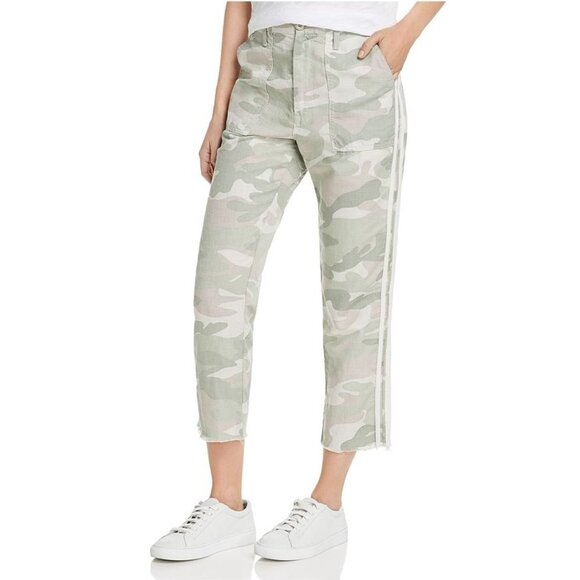 🎁 MOTHER The Shaker Chop Crop Fray Camo Pants - Picture 3 of 14